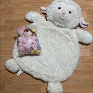 “Bestever” plush baby play mat with toys